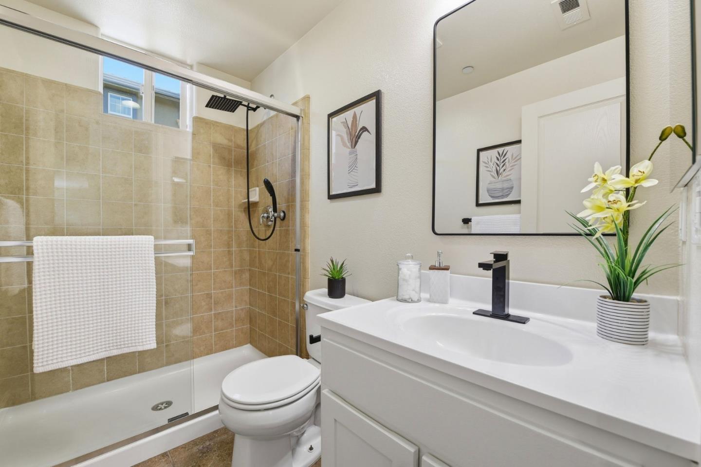 566 Almaden Walk Loop