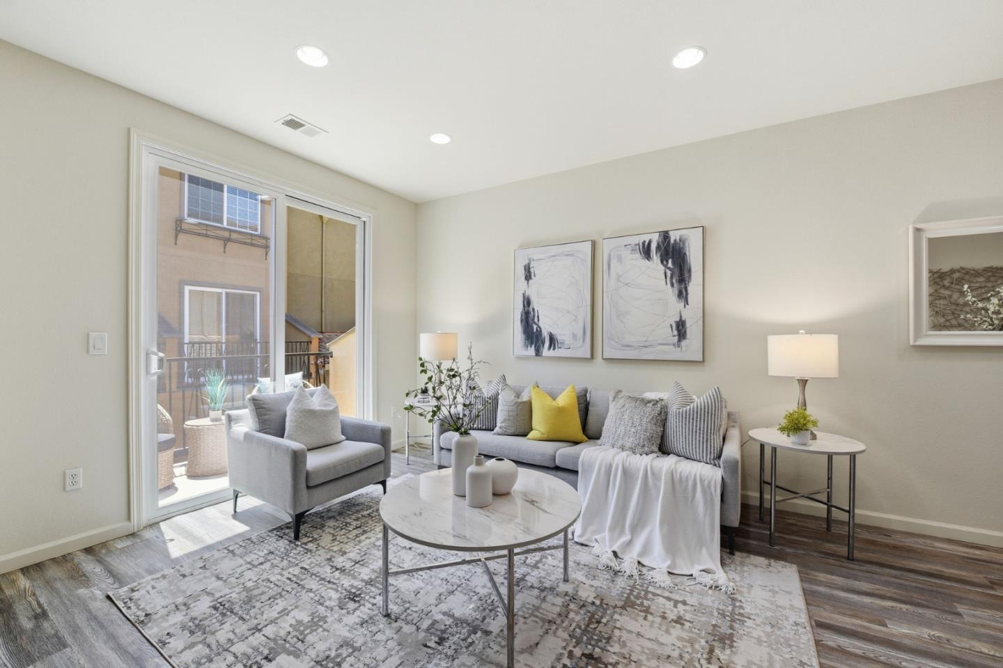 566 Almaden Walk Loop