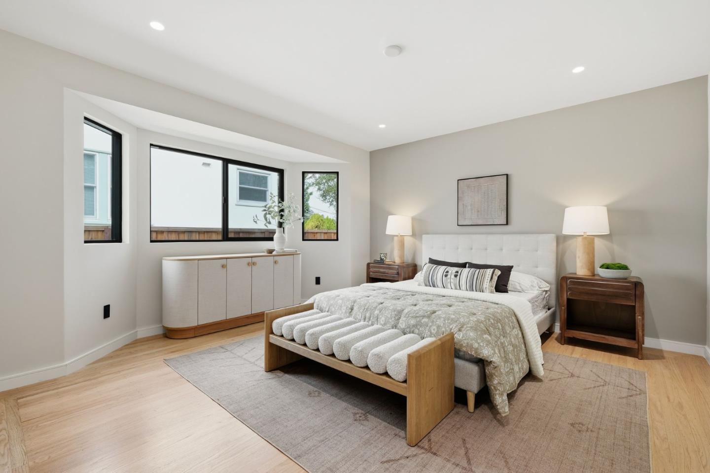 371 East Oakwood Boulevard