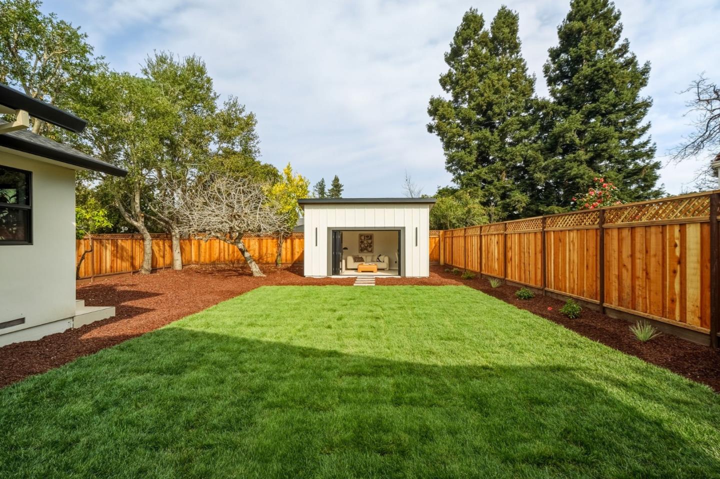 371 East Oakwood Boulevard