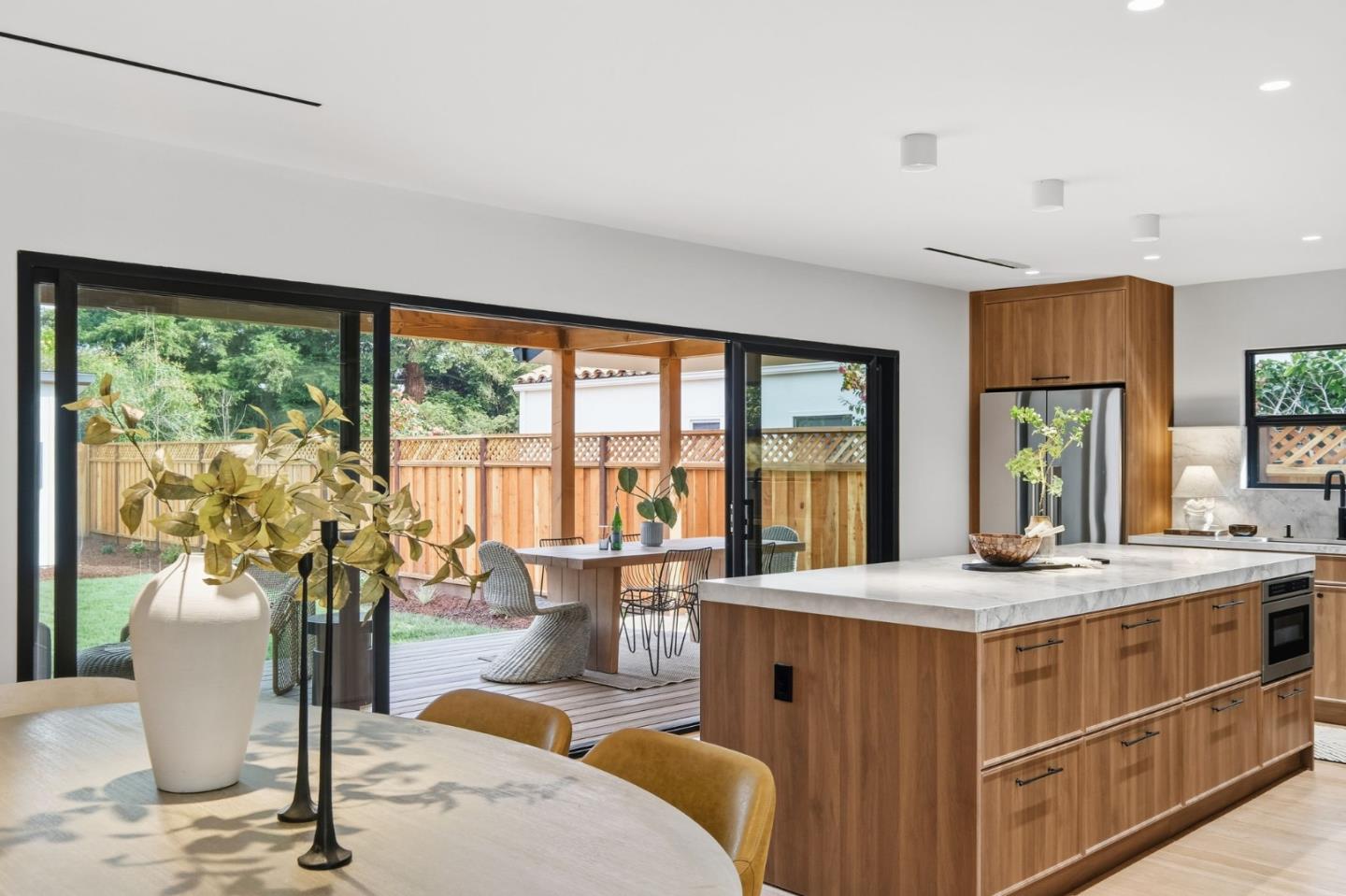 371 East Oakwood Boulevard