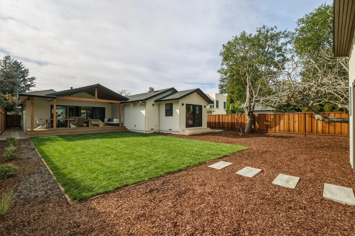 371 East Oakwood Boulevard