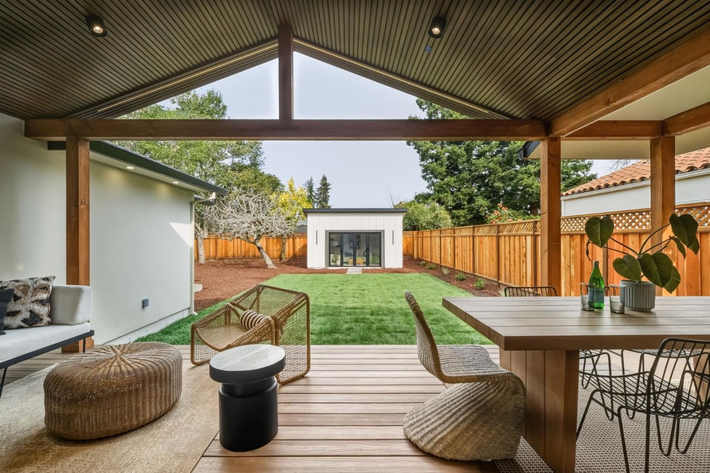 371 East Oakwood Boulevard