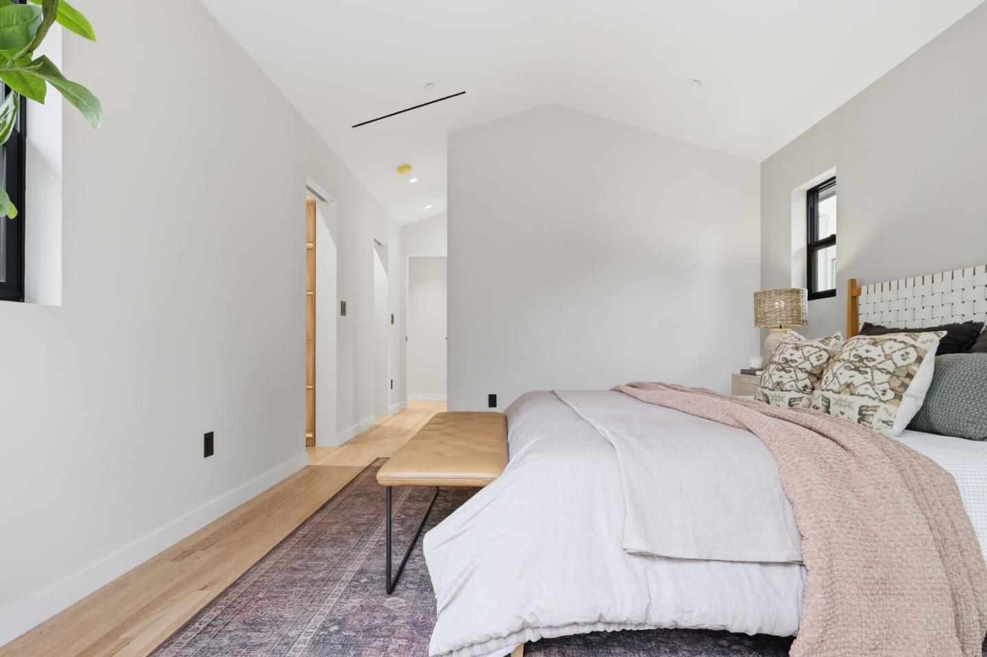 371 East Oakwood Boulevard