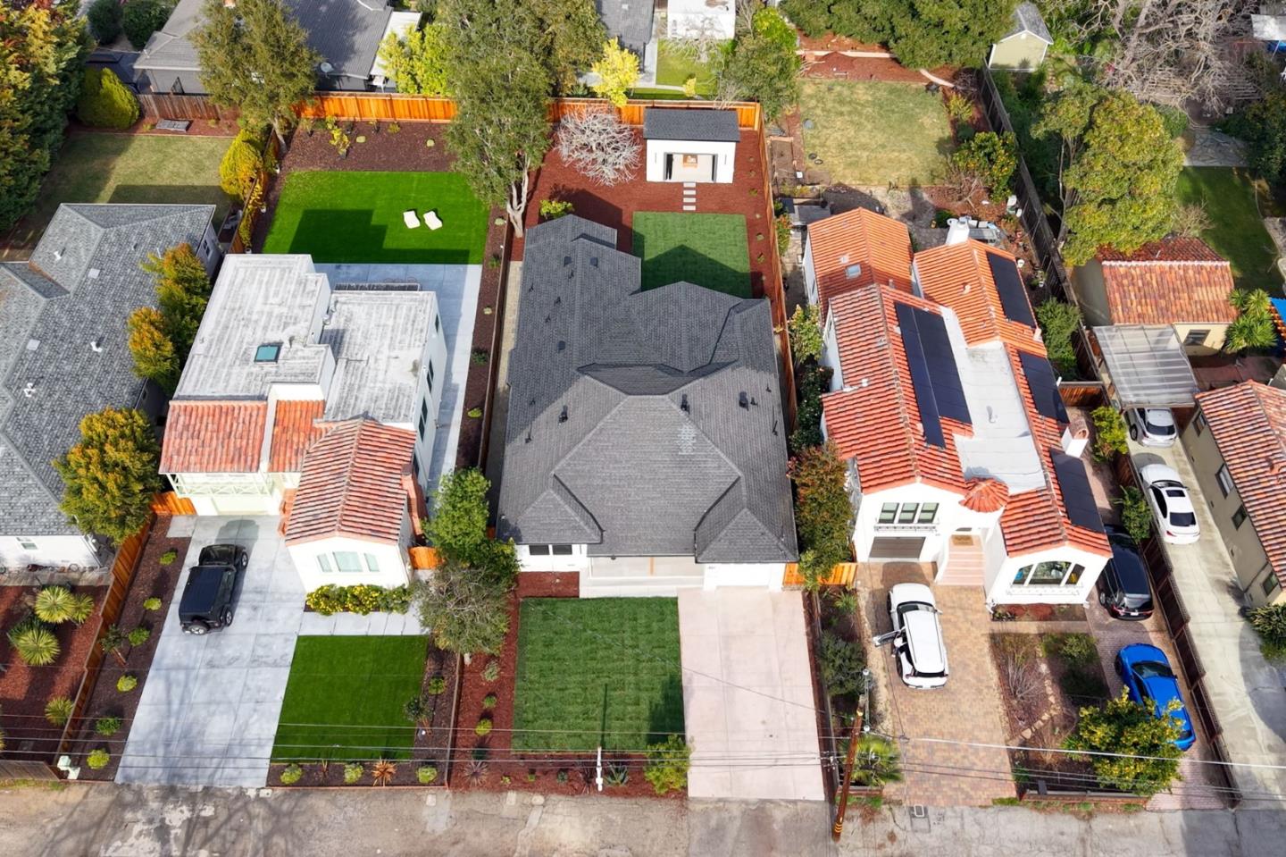 371 East Oakwood Boulevard