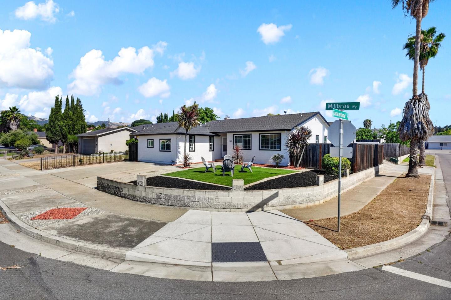 2752 Millbrae Way