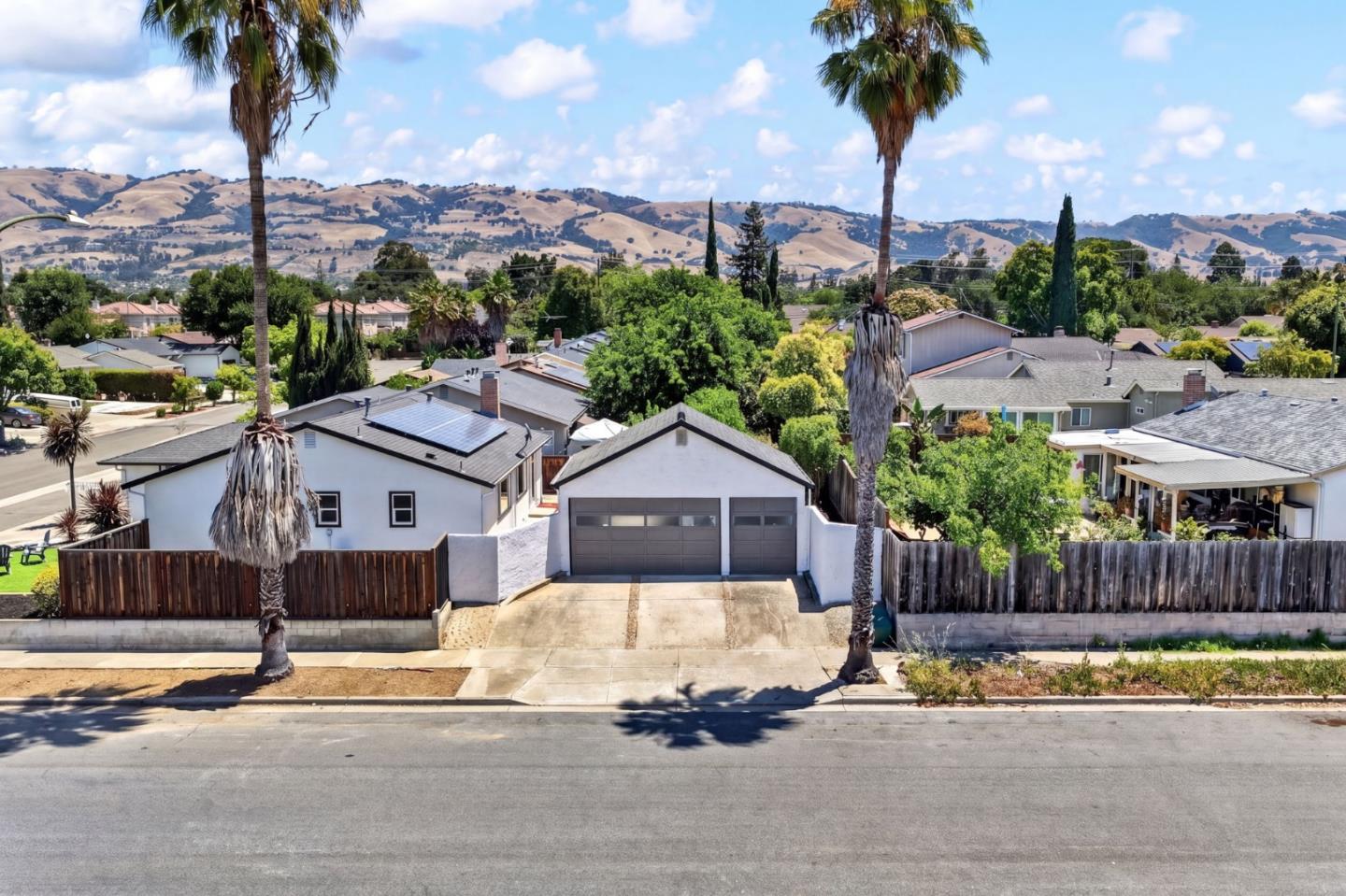 2752 Millbrae Way