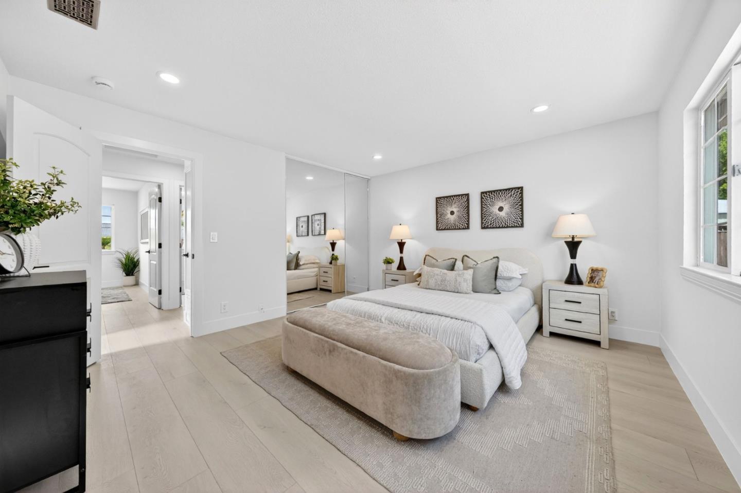 2752 Millbrae Way