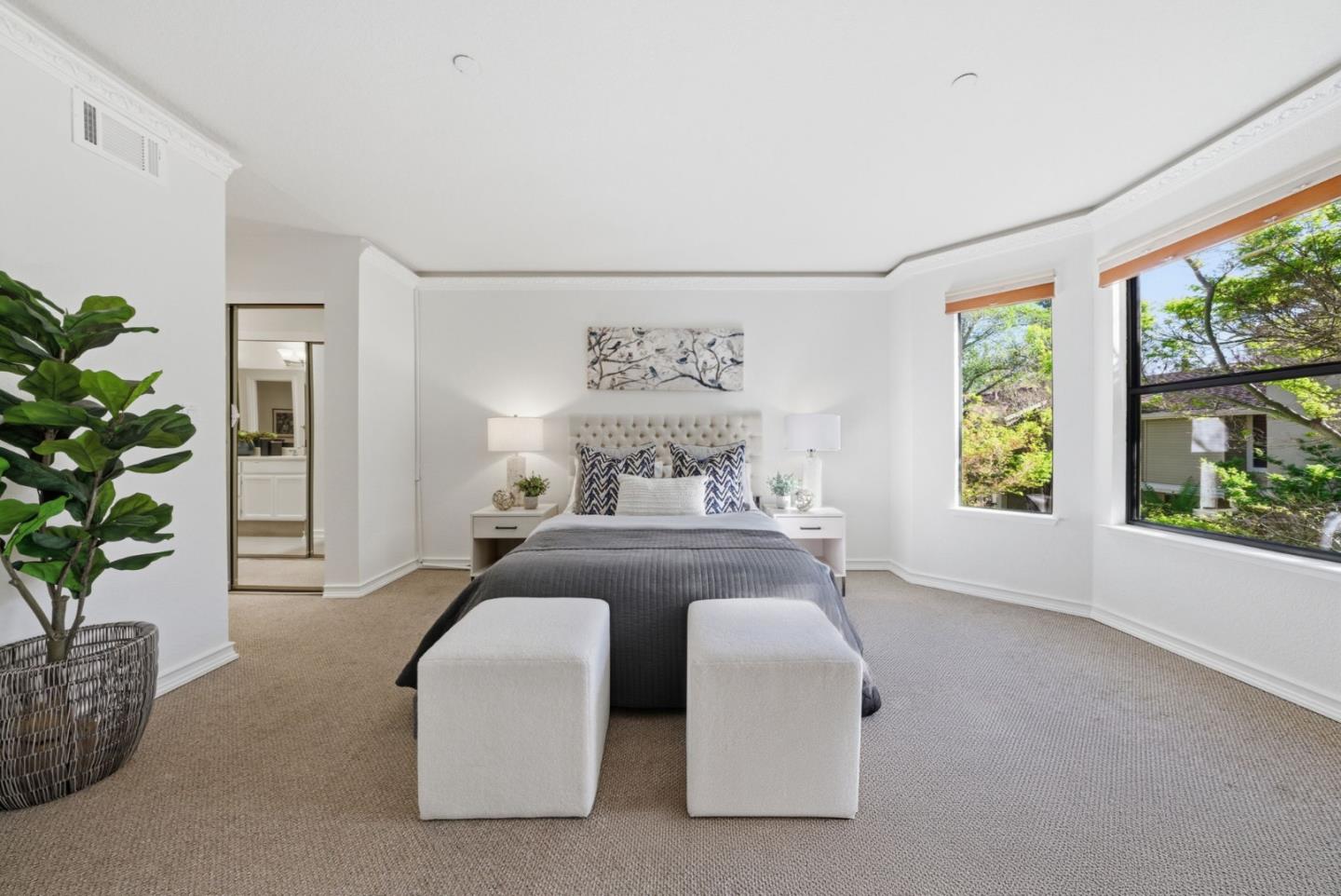 994 La Mesa Terrace F