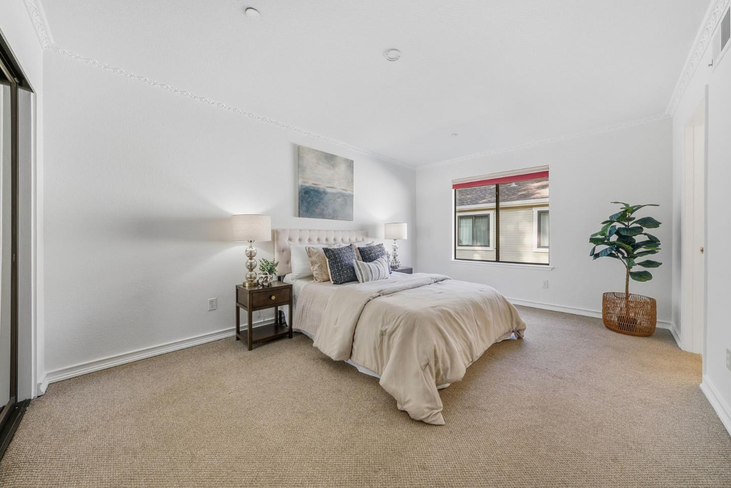 994 La Mesa Terrace F