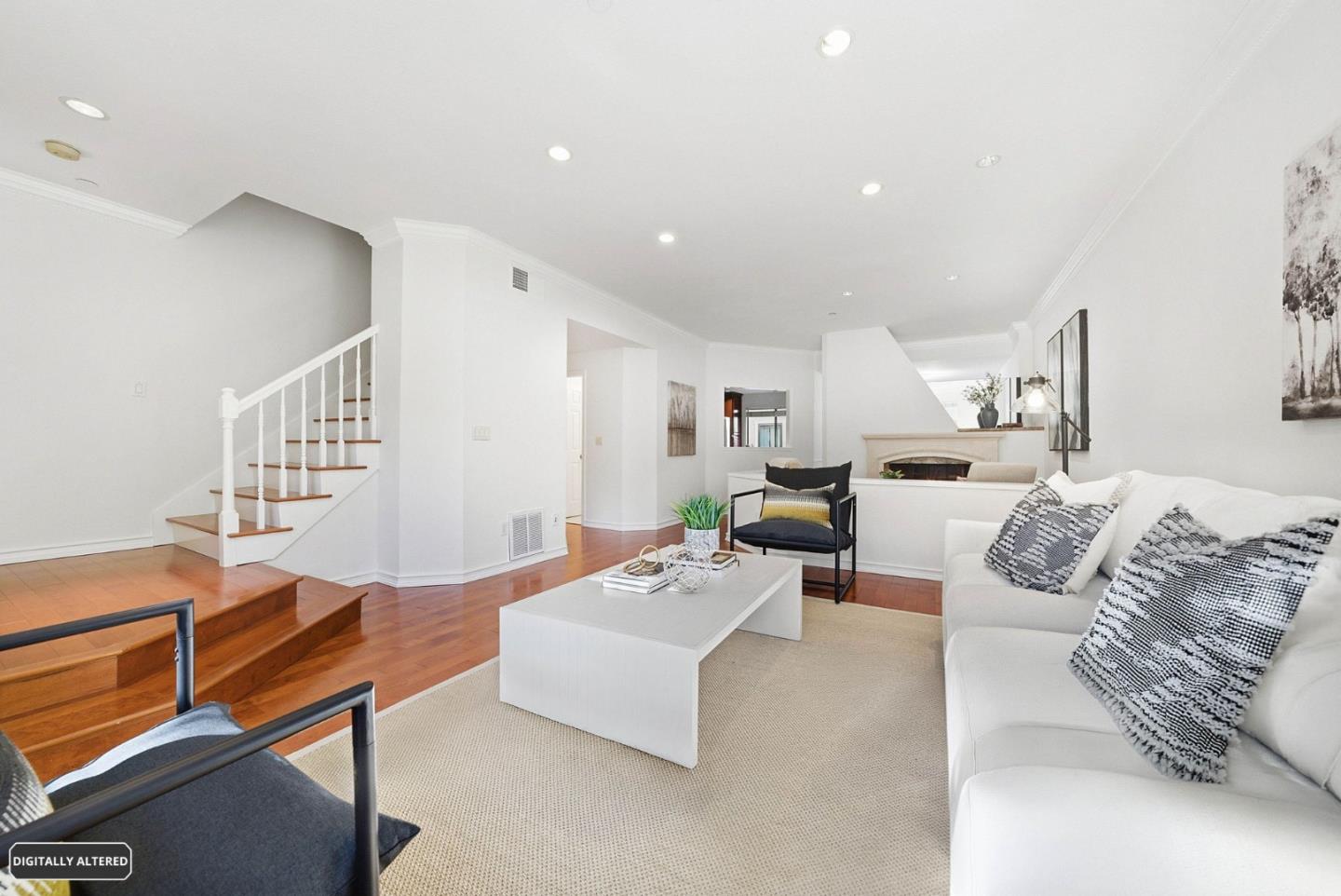 994 La Mesa Terrace F