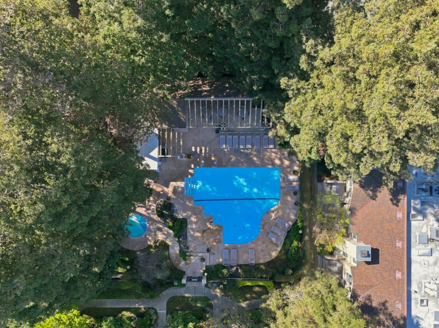 994 La Mesa Terrace F