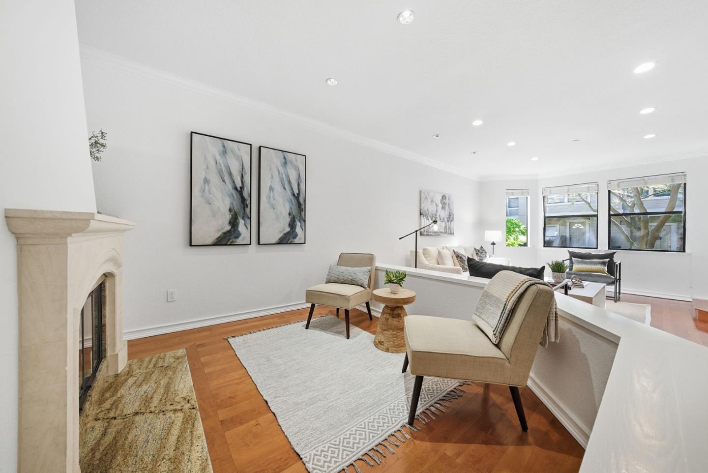 994 La Mesa Terrace F