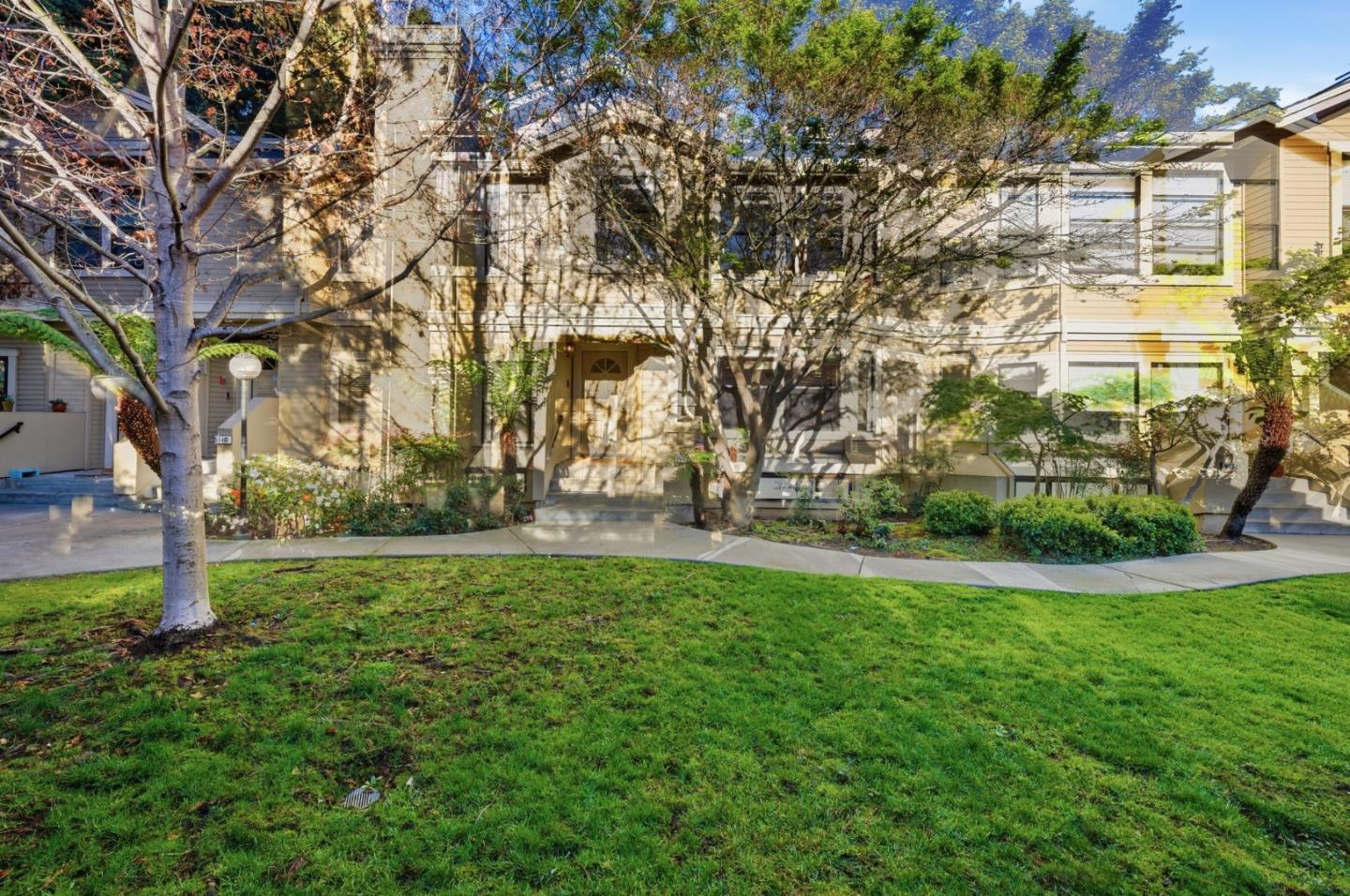 994 La Mesa Terrace F