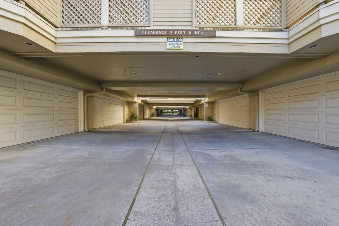 994 La Mesa Terrace F