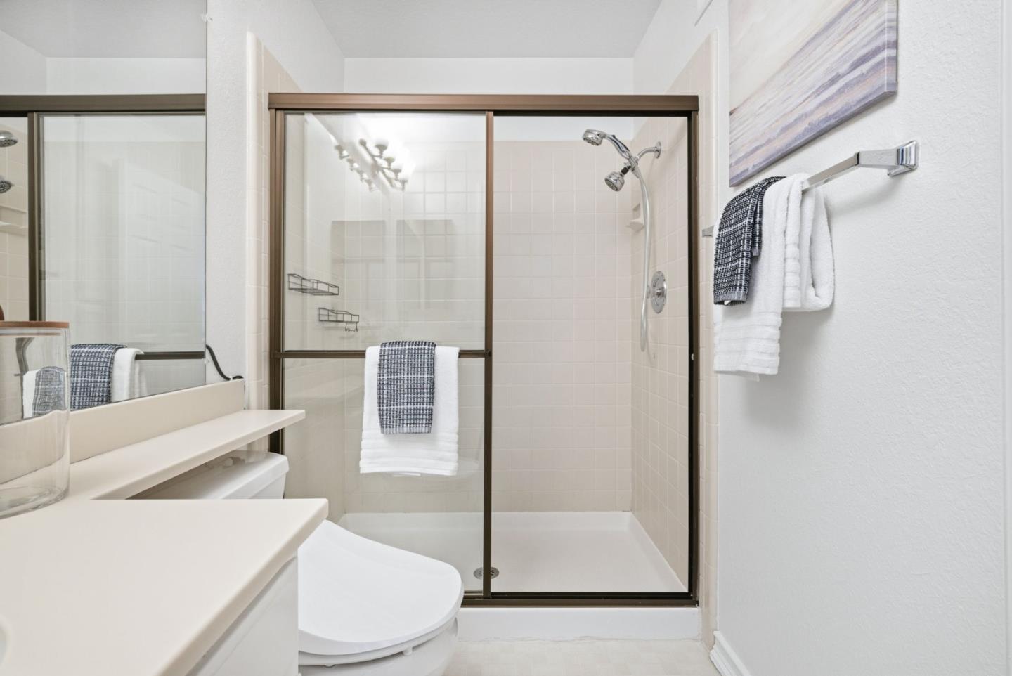 994 La Mesa Terrace F