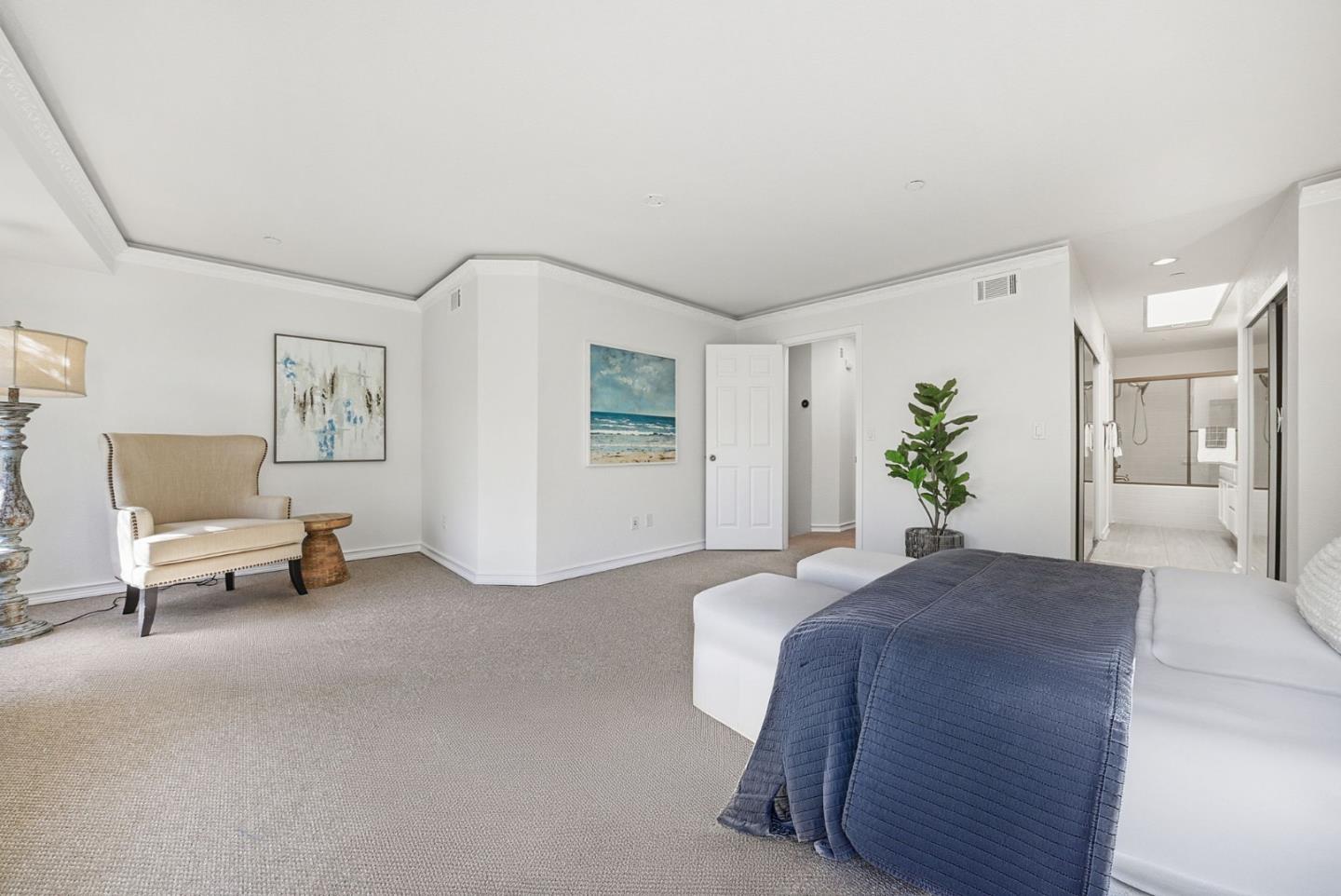 994 La Mesa Terrace F