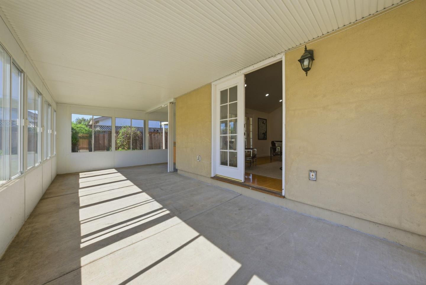 3046 Greenwood Drive