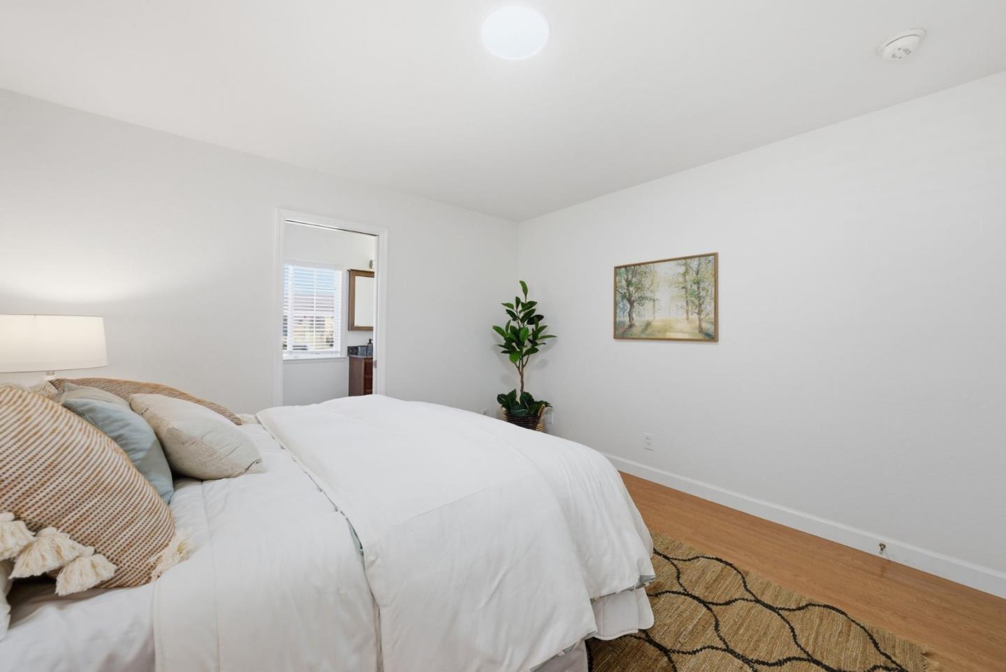 3046 Greenwood Drive