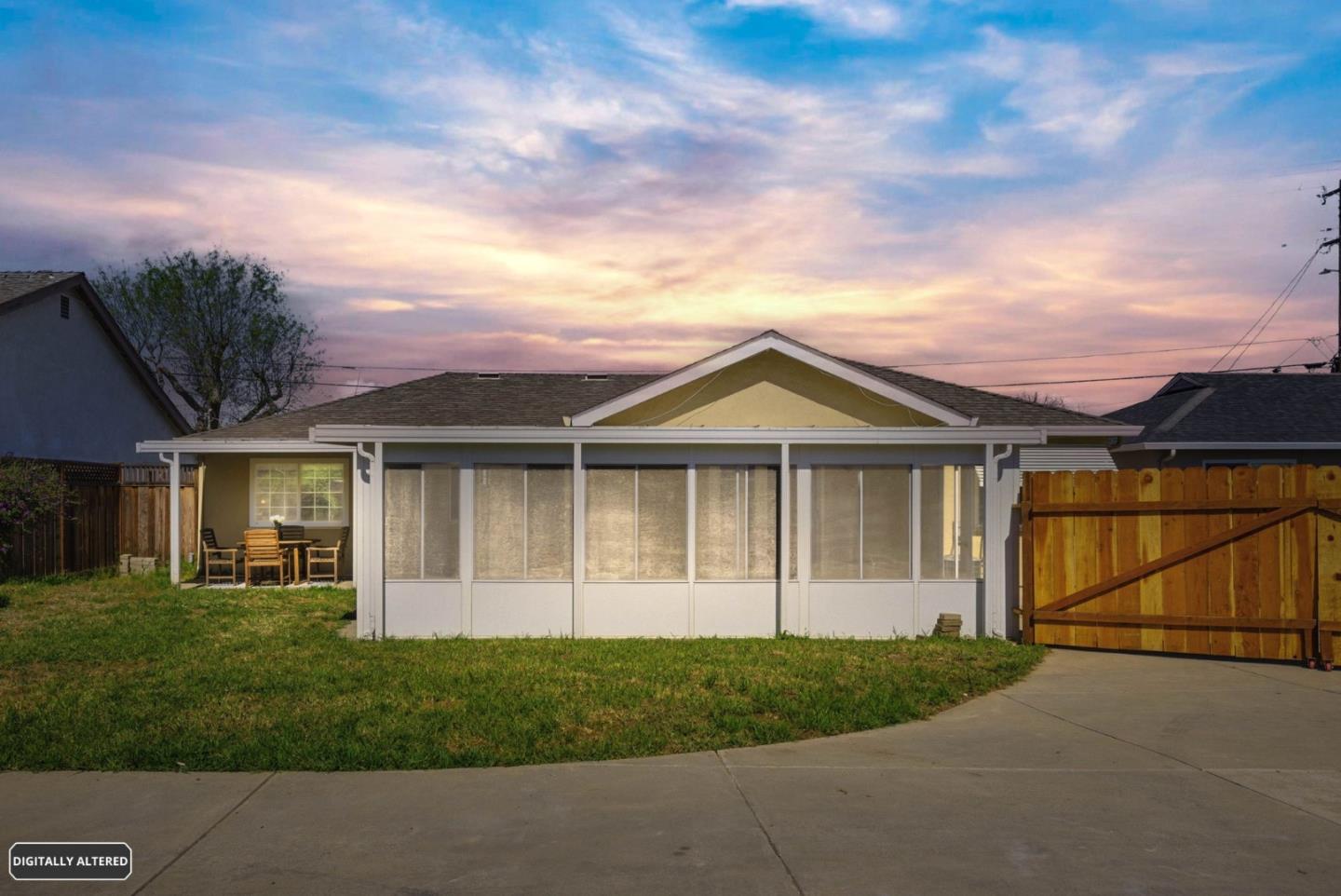 3046 Greenwood Drive