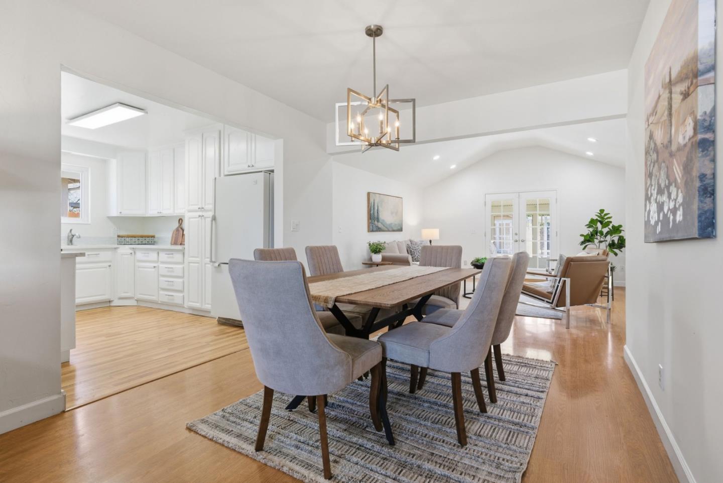 3046 Greenwood Drive