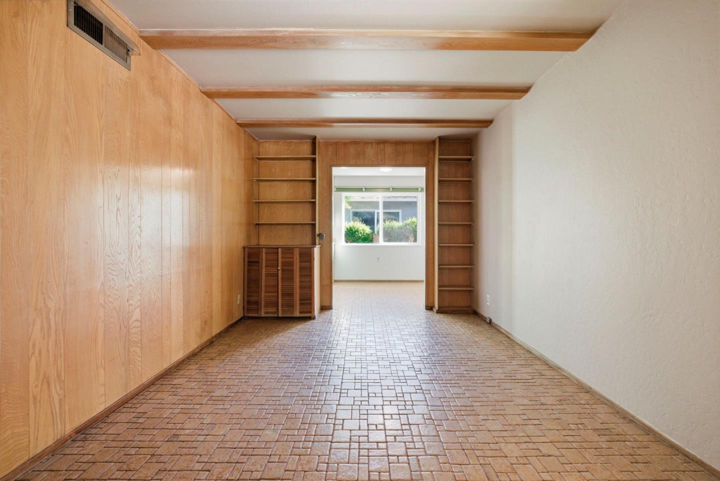 1000 Wood Duck Avenue