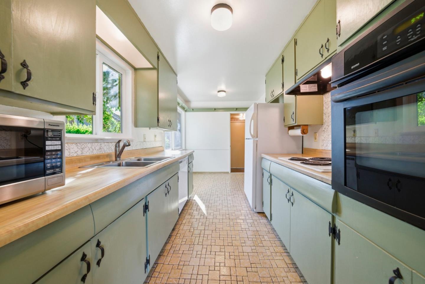 1000 Wood Duck Avenue