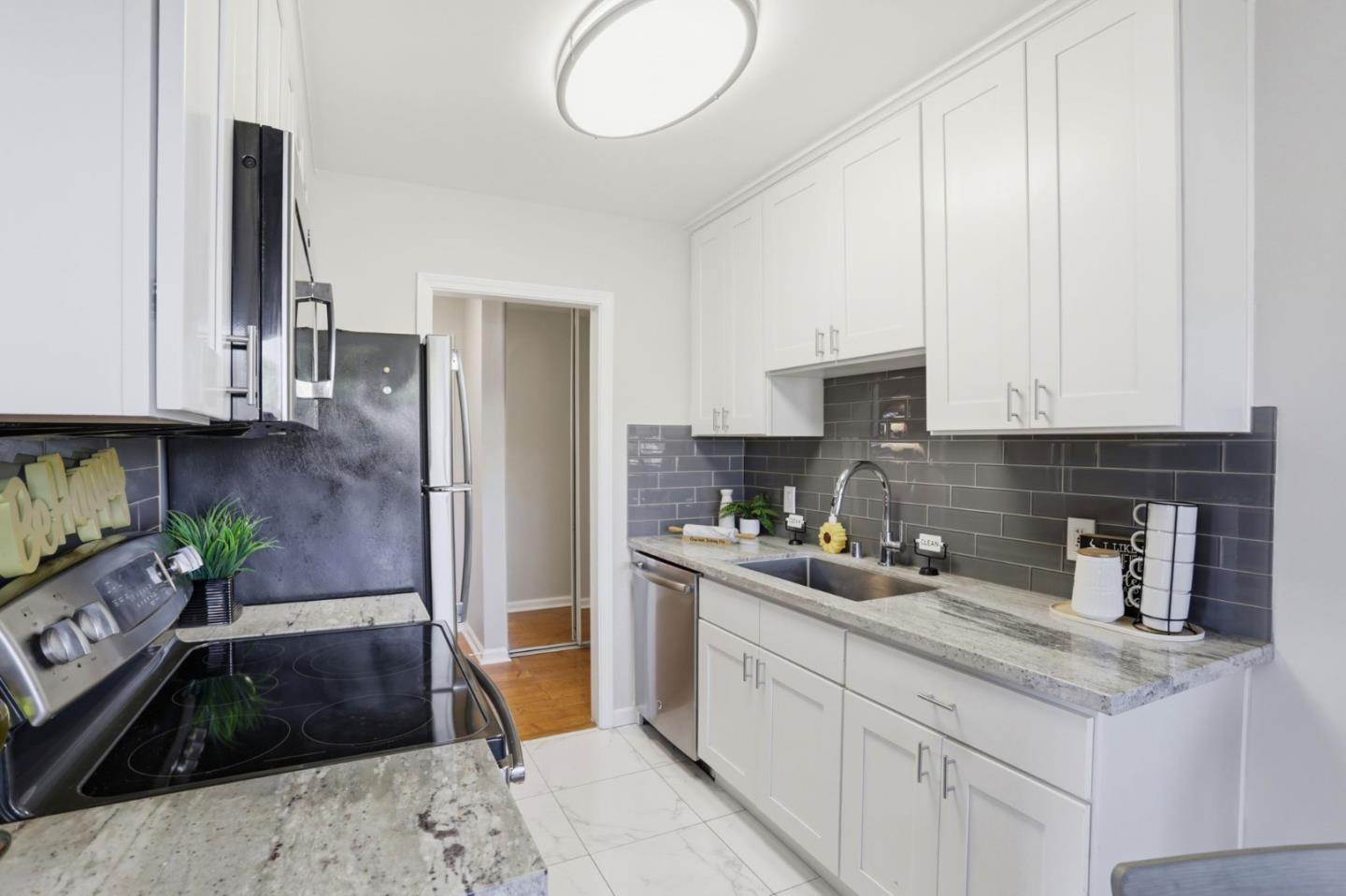 7150 Rainbow Drive 4