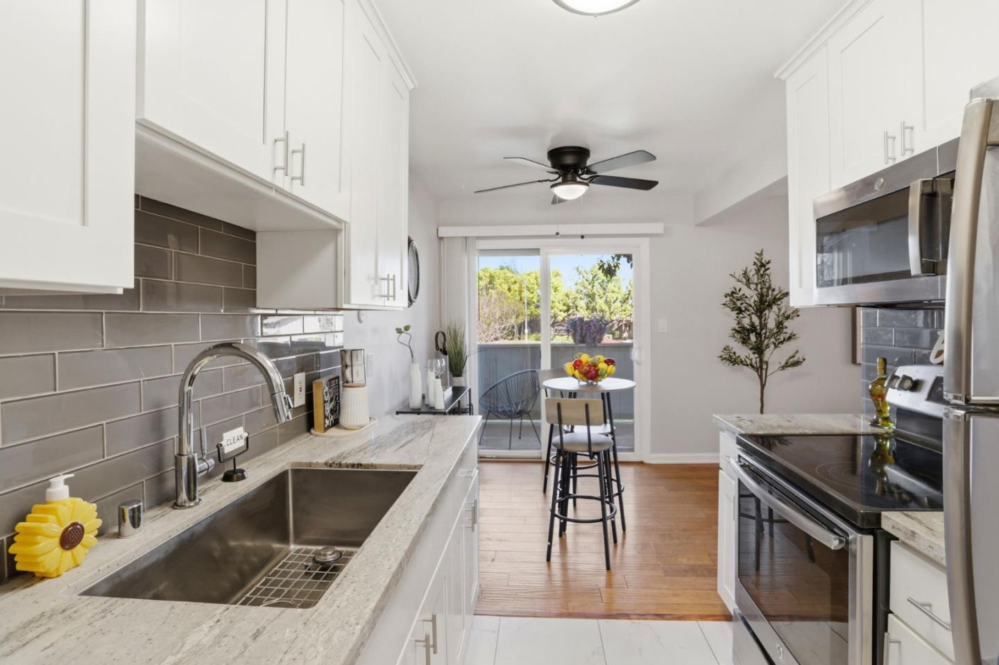 7150 Rainbow Drive 4