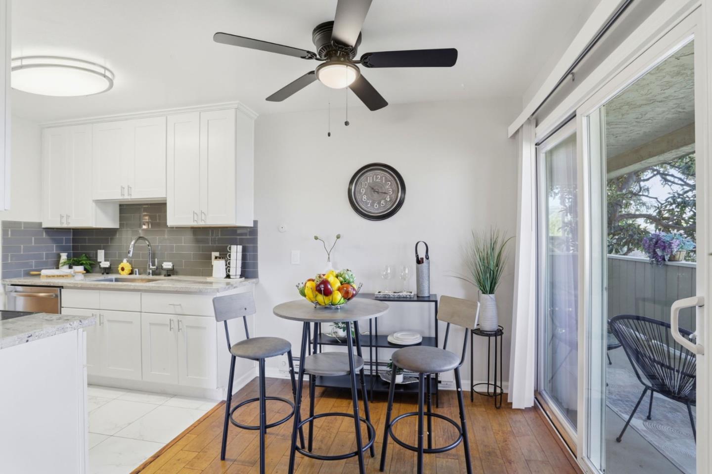 7150 Rainbow Drive 4