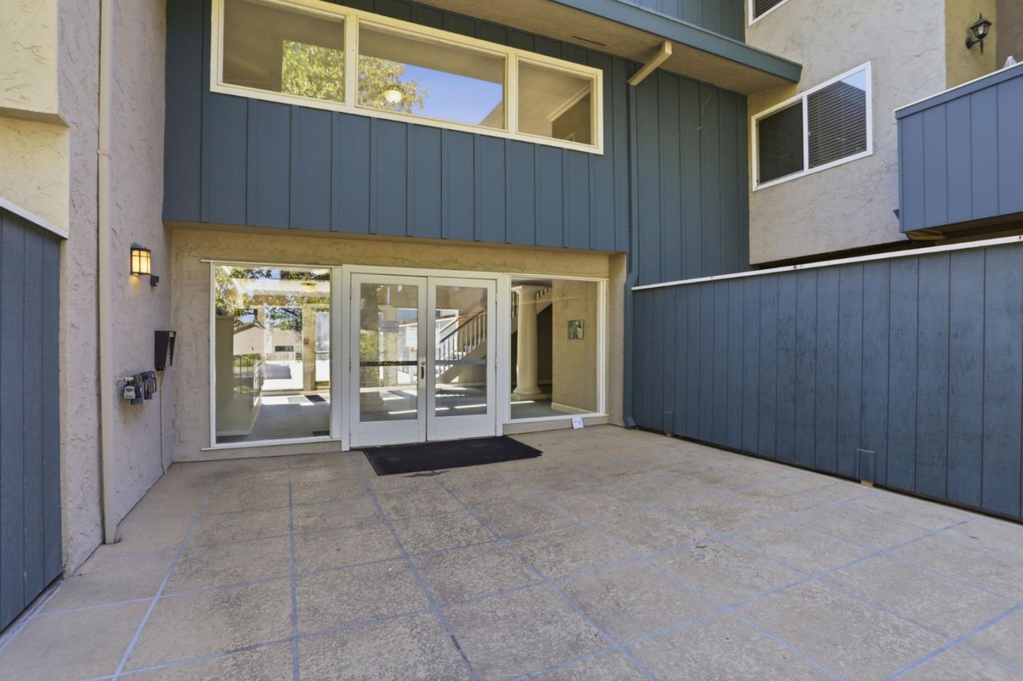 7150 Rainbow Drive 4