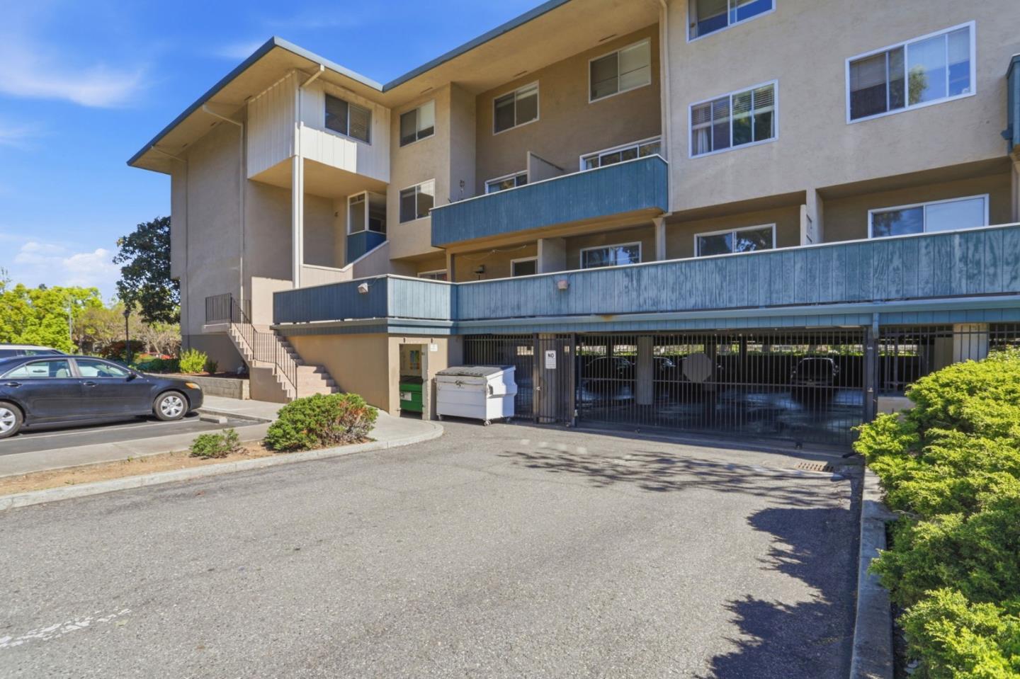 7150 Rainbow Drive 4