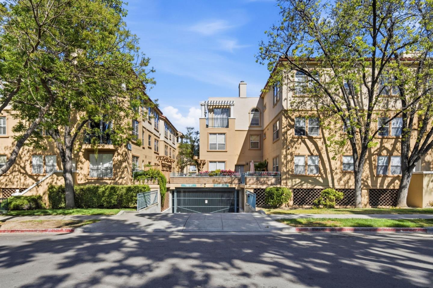 951 South 12th 311