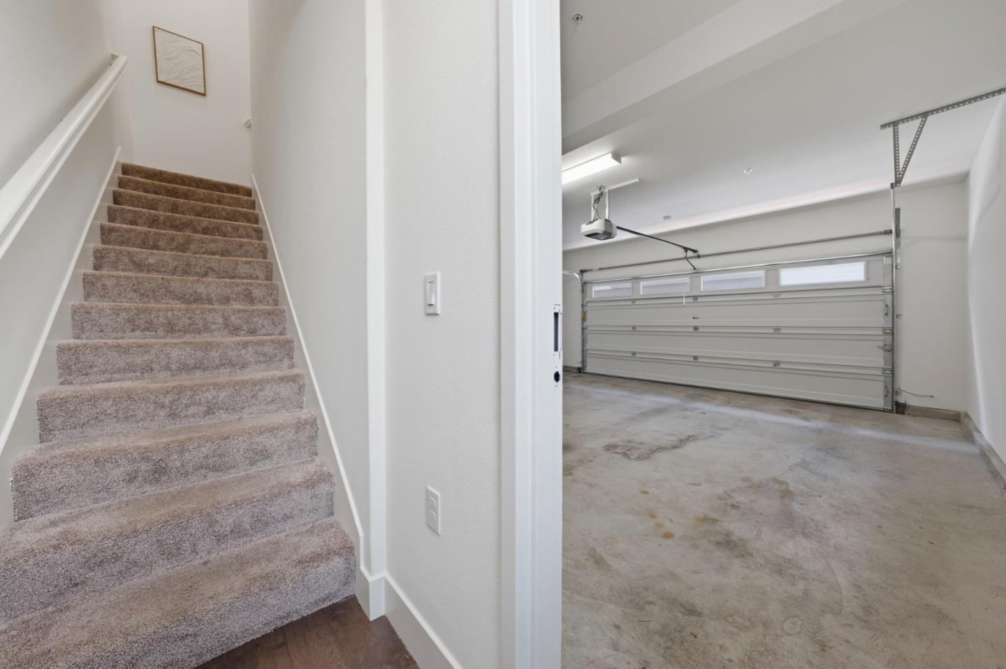 1690 Delano Street 22