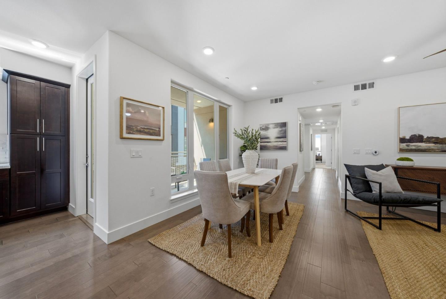 1690 Delano Street 22