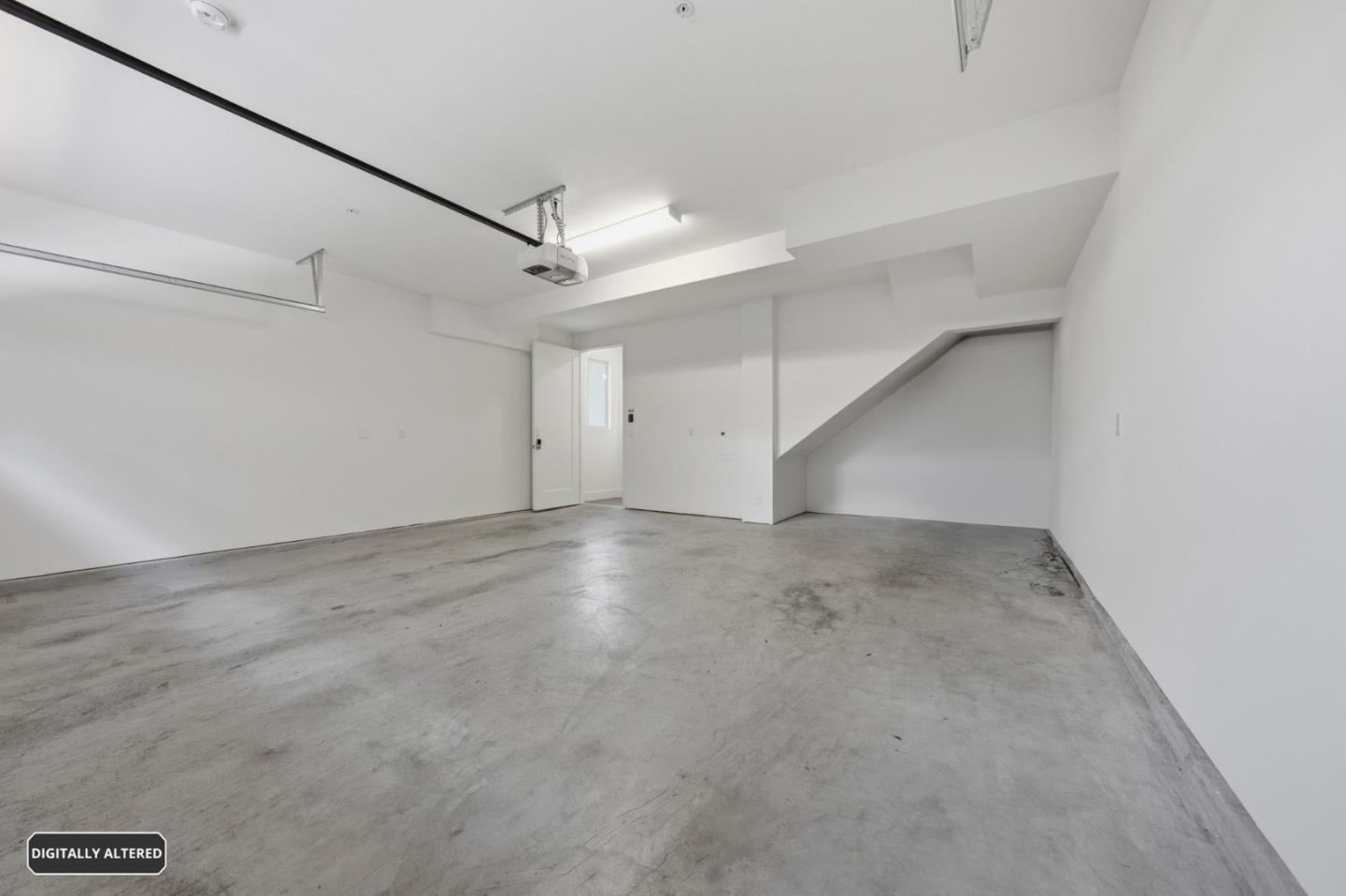 1690 Delano Street 22