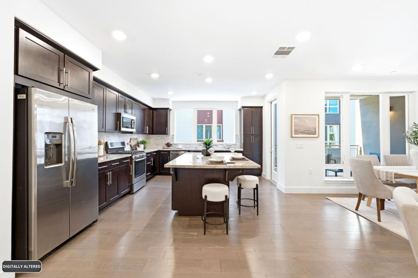1690 Delano Street 22