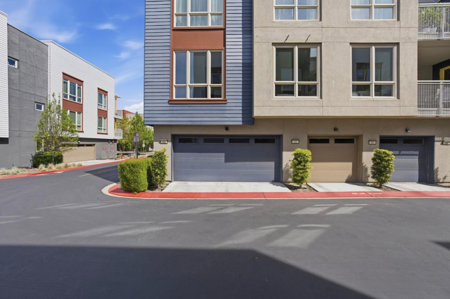 1690 Delano Street 22