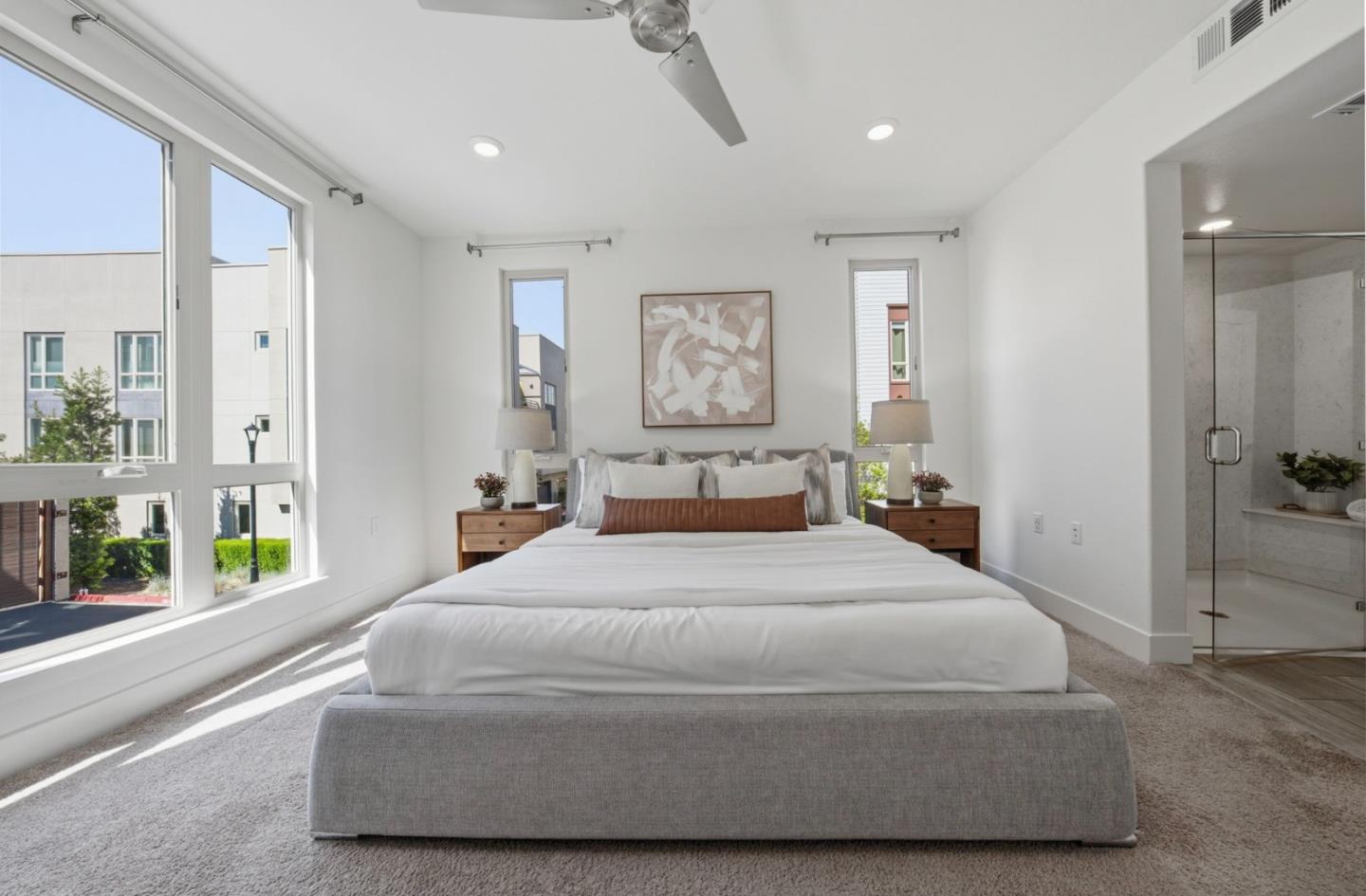 1690 Delano Street 22