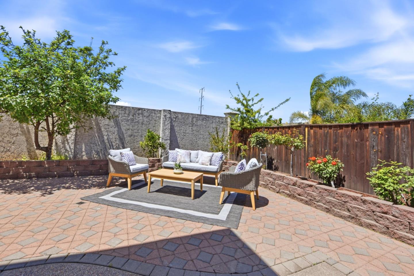 34341 Sandburg Drive