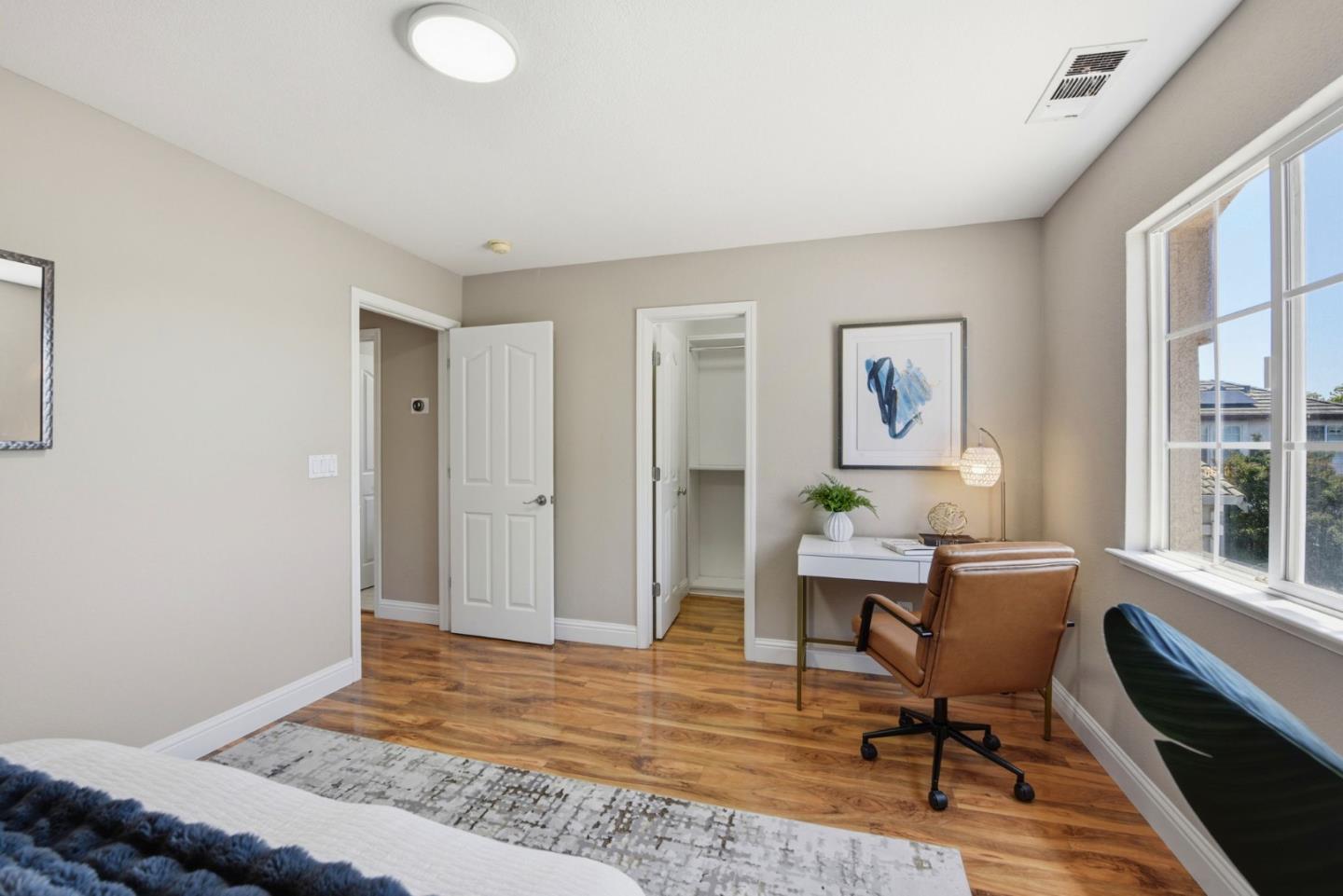 34341 Sandburg Drive