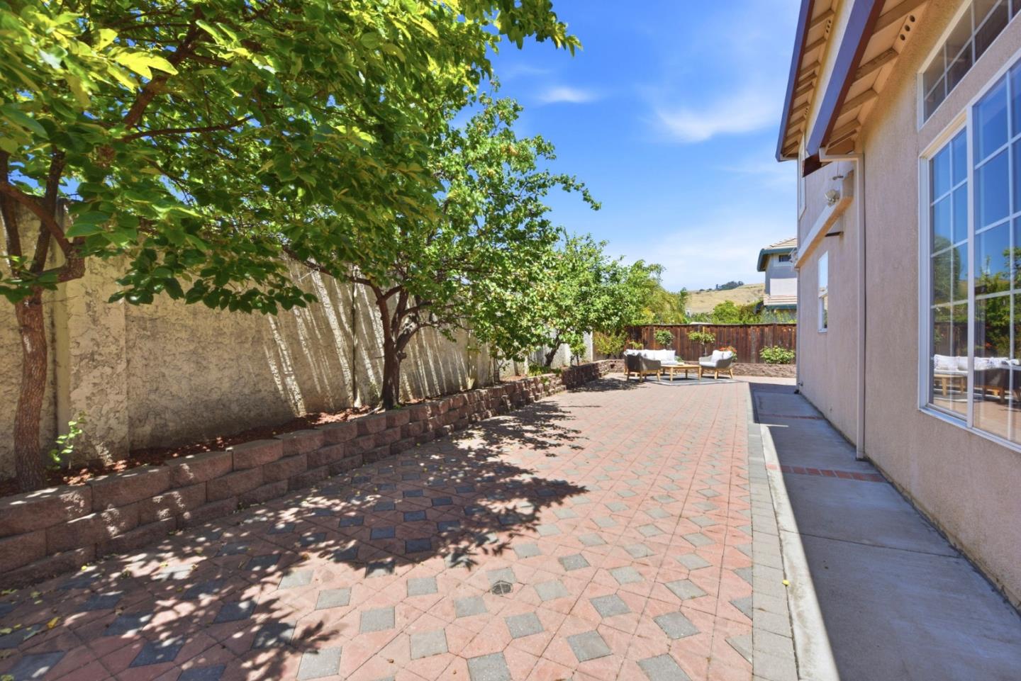 34341 Sandburg Drive