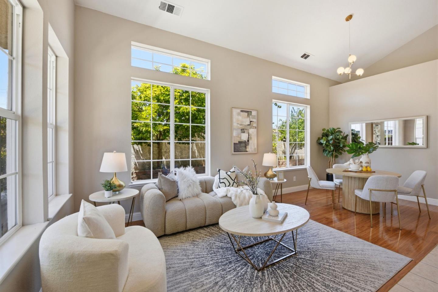 34341 Sandburg Drive