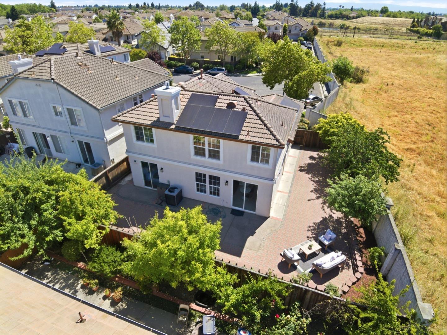 34341 Sandburg Drive