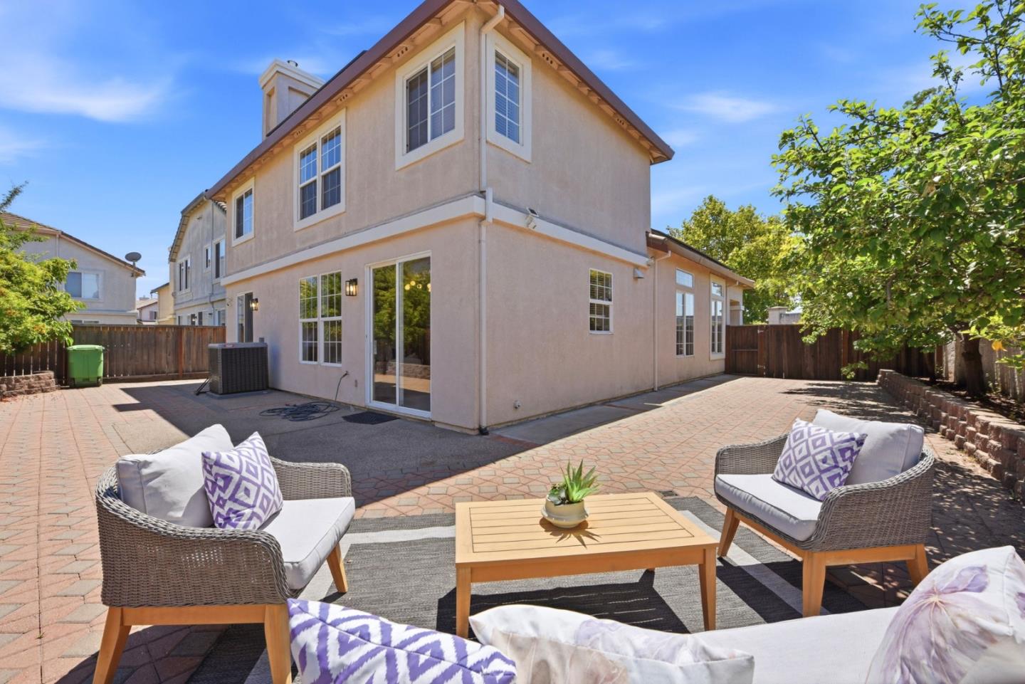 34341 Sandburg Drive