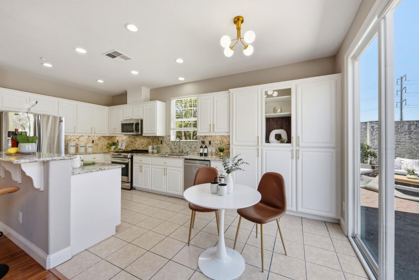 34341 Sandburg Drive