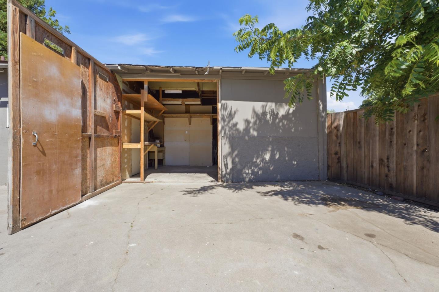 422 Mayellen Avenue