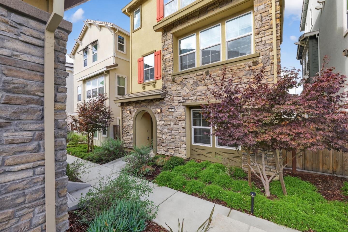 1303 Antonella PL