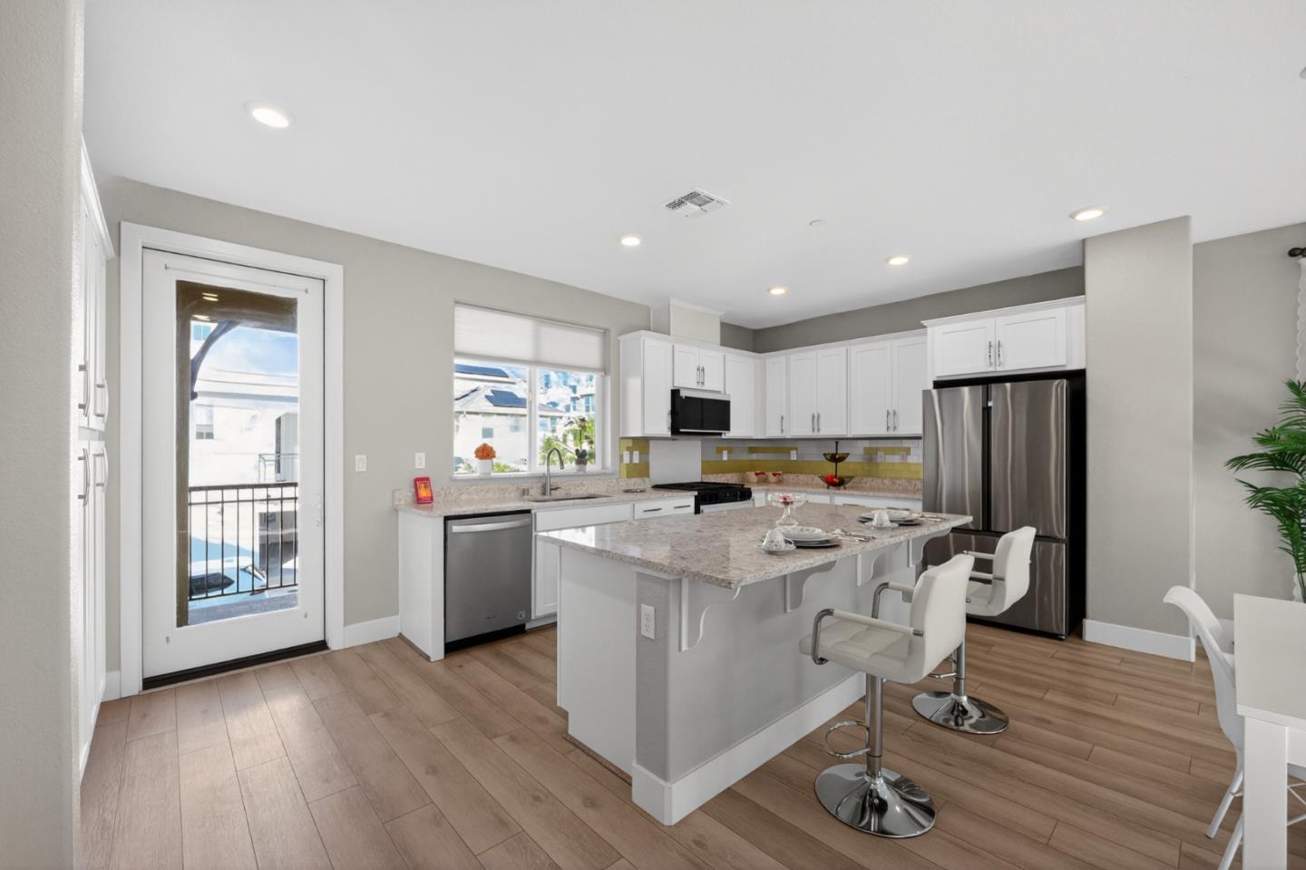 1303 Antonella PL
