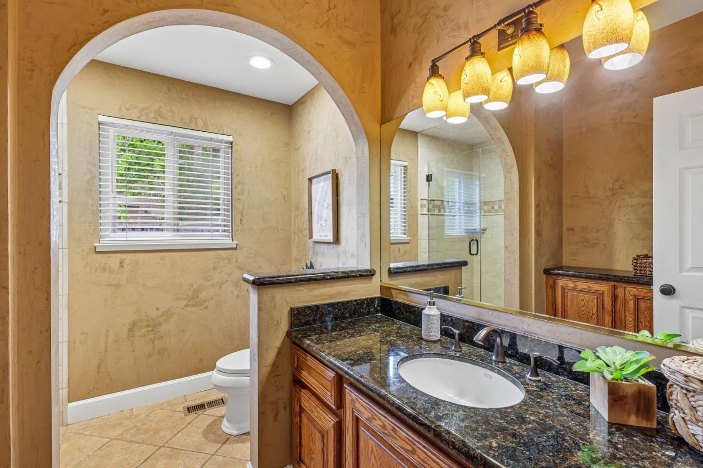 21 Ridgetop Way